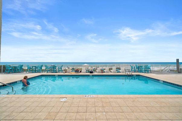 Exterior, Pool, Water