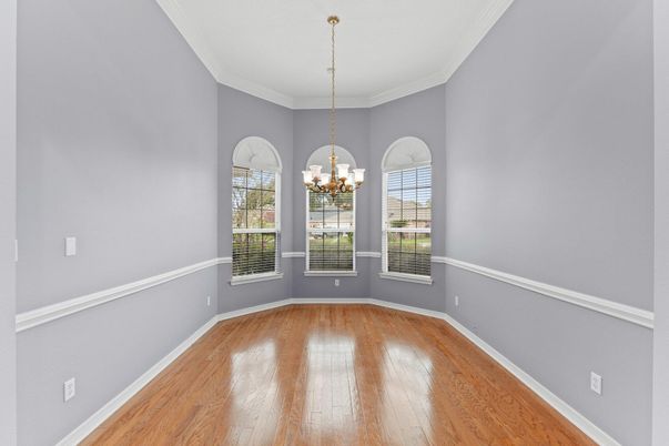 Chandelier, Empty room, Interior, Wood Texture Flooring