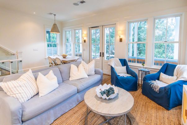 Dining room, Interior, Living room, Pendant Lights, Recessed Lighting