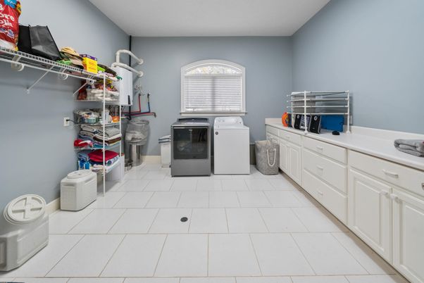 Interior, Washer