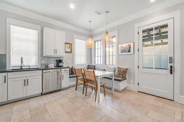 Dining room, Interior, Kitchen, Pendant Lights, Recessed Lighting