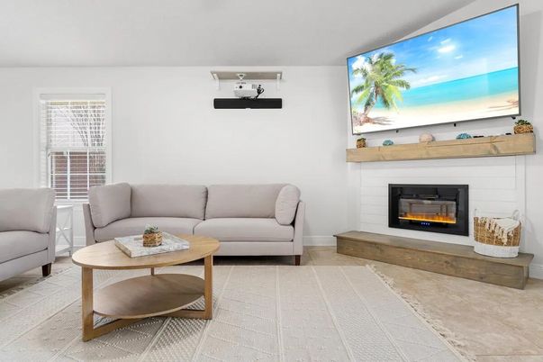 Fireplace, Interior, Living room