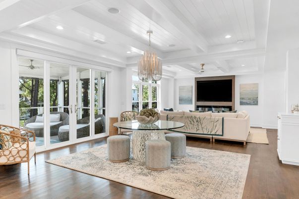 Chandelier, Dining room, Interior, Living room, Recessed Lighting, Wood Texture Flooring