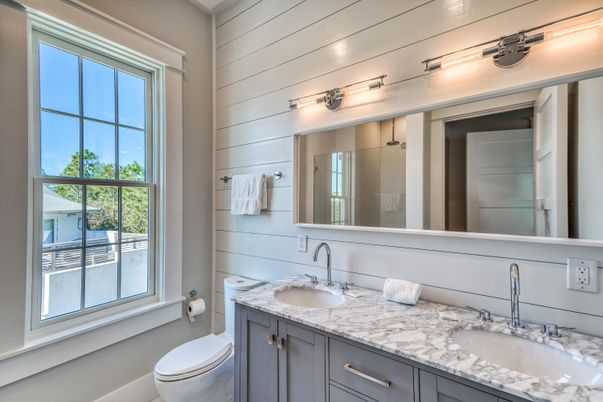 Bathroom, Dual Sink Vanities, Interior