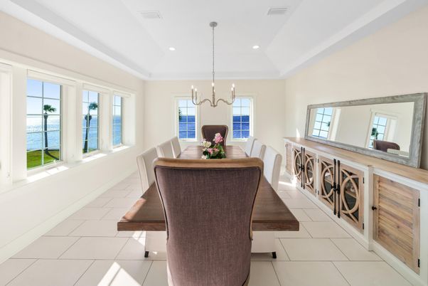 Chandelier, Dining room, Interior, Recessed Lighting, Water