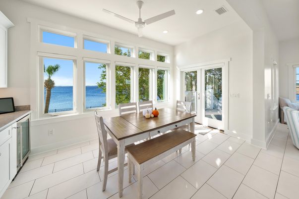 Dining room, Interior, Recessed Lighting, Water