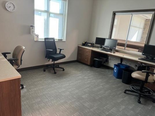 Home Office, Interior