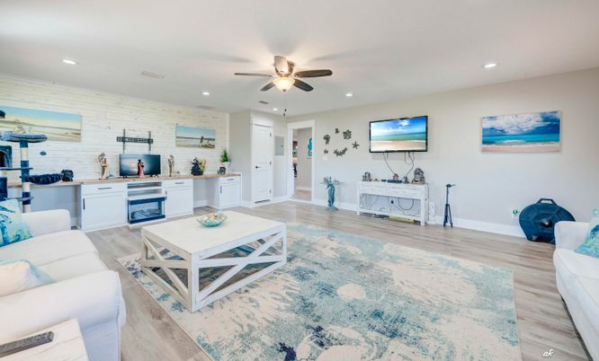 Interior, Kitchen, Living room, Recessed Lighting, Wood Texture Flooring