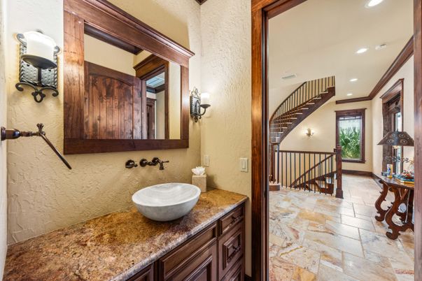 Bathroom, Interior, Recessed Lighting