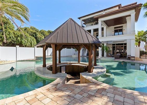 Exterior, Hot Tub, Pool