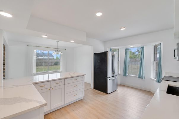 Interior, Kitchen, Pendant Lights, Recessed Lighting, Wood Texture Flooring