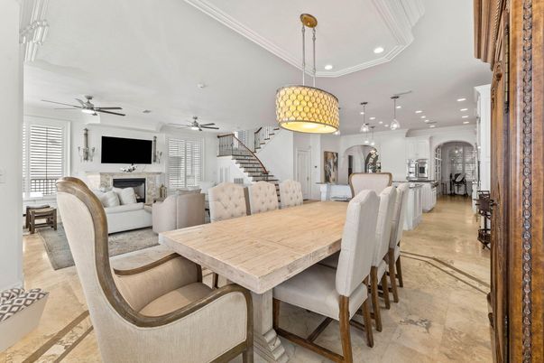 Dining room, Interior, Living room, Pendant Lights, Recessed Lighting