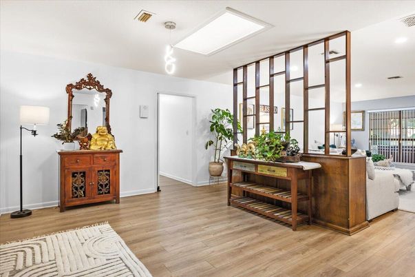 Interior, Recessed Lighting, Wood Texture Flooring