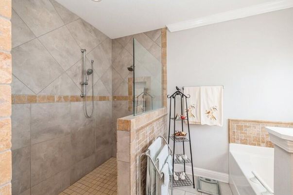 Bathroom, Interior, Recessed Lighting