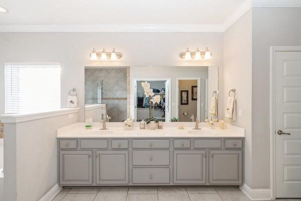 Bathroom, Dual Sink Vanities, Interior
