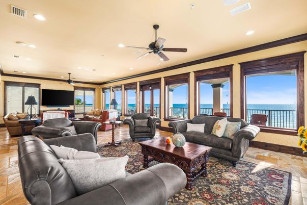 Interior, Living room, Recessed Lighting, Water