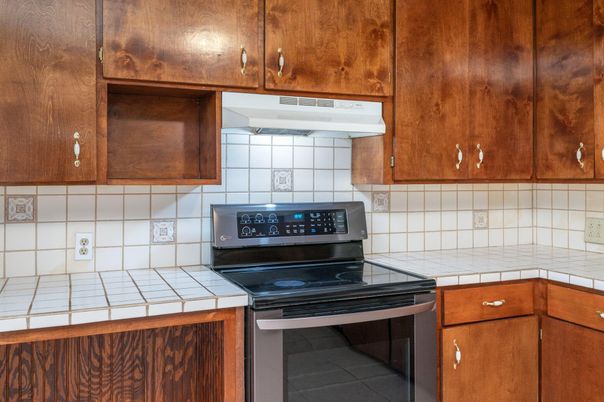 Interior, Kitchen, Tile Countertops