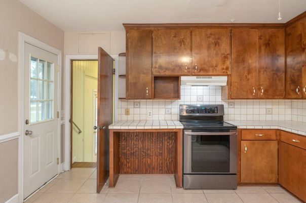 Interior, Kitchen, Tile Countertops