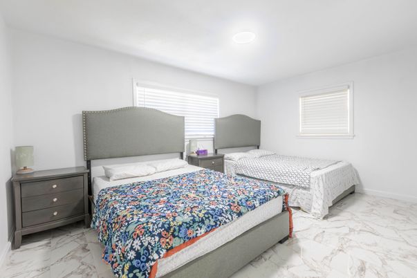 Bedroom, Interior, Marble, Recessed Lighting