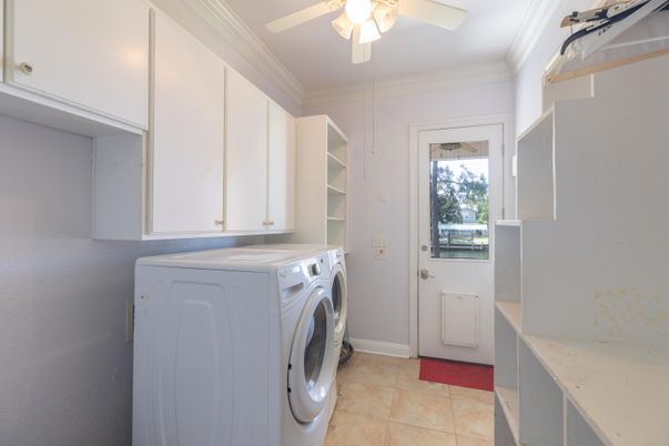 Interior, Washer