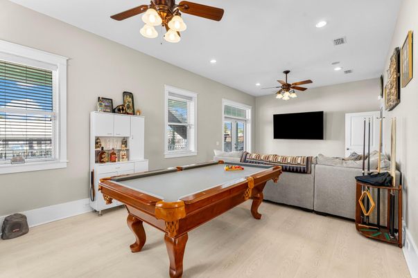 Billiard Table, Game Room, Interior, Living room, Recessed Lighting, Wood Texture Flooring
