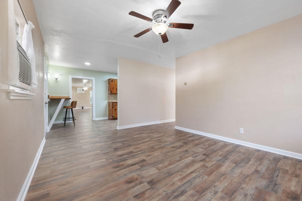 Empty room, Interior, Recessed Lighting, Wood Texture Flooring