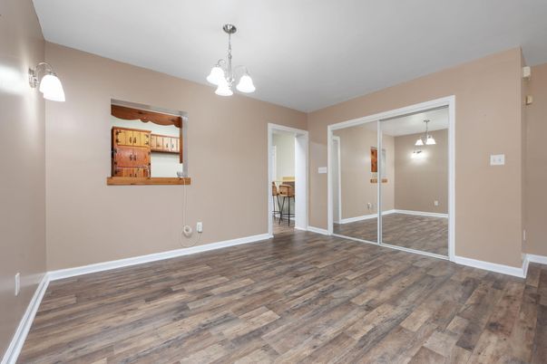 Empty room, Interior, Pendant Lights, Wood Texture Flooring
