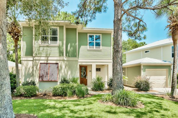 Attached, Exterior, Facade, Raised Ranch