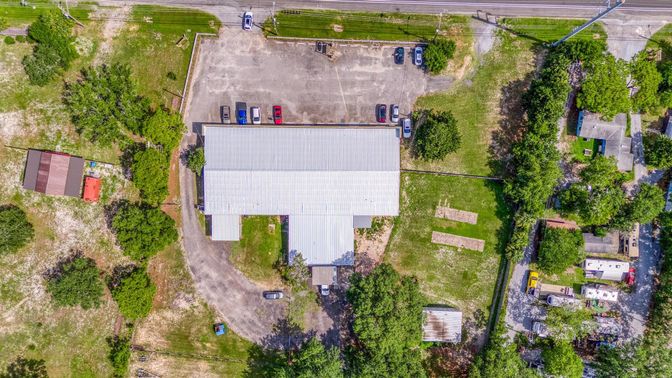 Exterior, Drone
