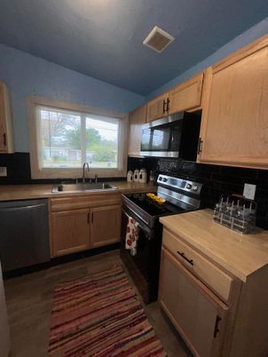 Interior, Kitchen, Stainless Steel Appliances