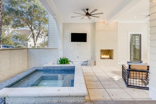 Exterior, Fireplace, Pool