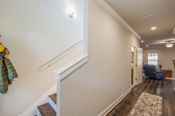Interior, Recessed Lighting, Wood Texture Flooring