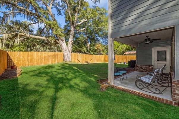 Backyard, Exterior