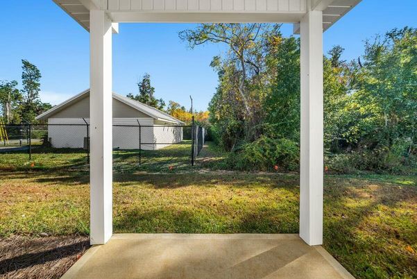 Backyard, Exterior