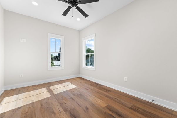 Empty room, Interior, Recessed Lighting, Wood Texture Flooring