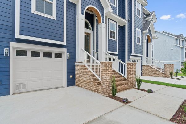 Attached, Exterior, Facade, Rowhouse