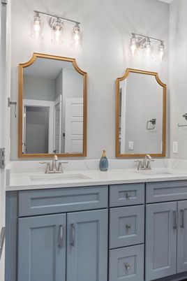 Bathroom, Dual Sink Vanities, Interior