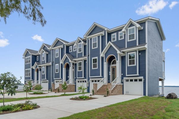 Attached, Exterior, Facade, Rowhouse