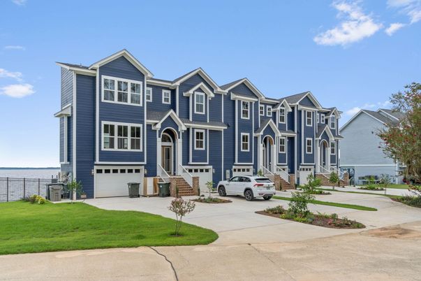 Attached, Exterior, Facade, Rowhouse