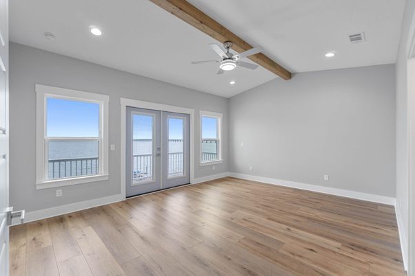 Empty room, Interior, Recessed Lighting, Wooden Beams, Wood Texture Flooring