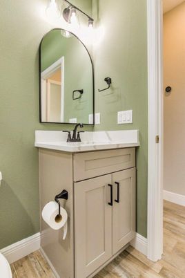 Bathroom, Dual Sink Vanities, Interior, Wood Texture Flooring
