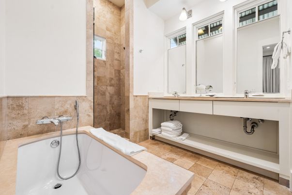 Bathroom, Dual Sink Vanities, Interior
