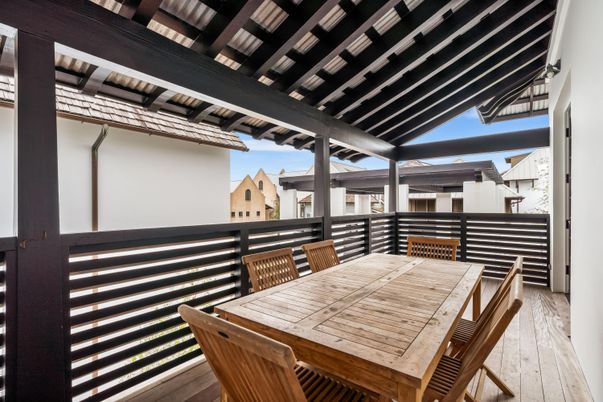 Exterior, Wood Texture Flooring