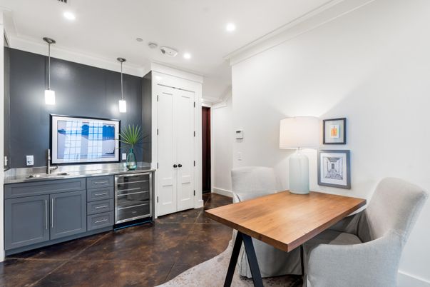 Dining room, Interior, Pendant Lights, Recessed Lighting