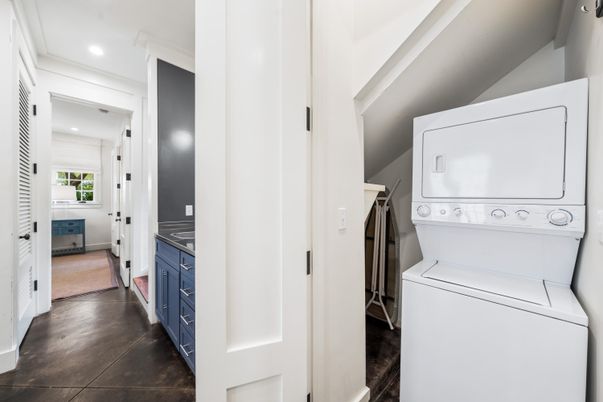 Interior, Recessed Lighting, Utility Closets, Washer