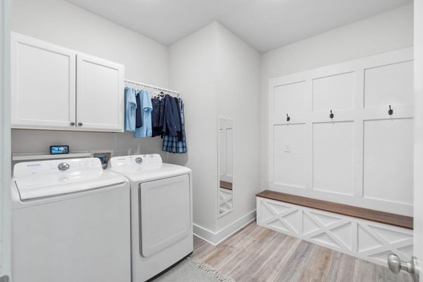 Interior, Washer, Wood Texture Flooring