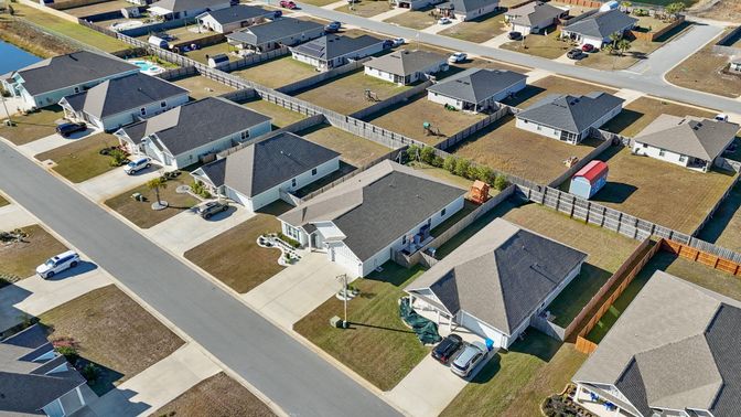 Exterior, Drone