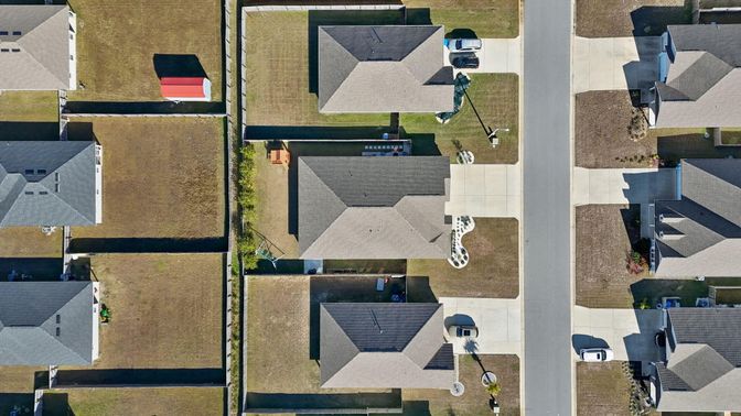 Exterior, Drone