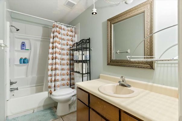 Bathroom, Interior, Pendant Lights