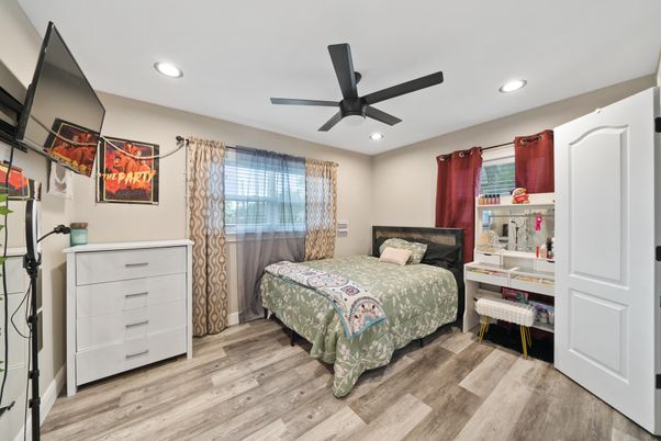 Bedroom, Interior, Recessed Lighting, Wood Texture Flooring